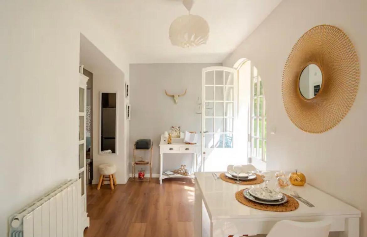 Escale Caux Cooning**** Charme Et Balneo Etretat Appartement Buitenkant foto